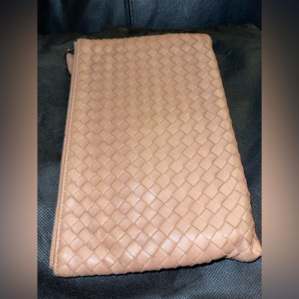 BOTEGA VANETA Intrecciato Dusty Rose Woven LAMBSKIN Clutch WITH ENTRUPY COA - Picture 4 of 16